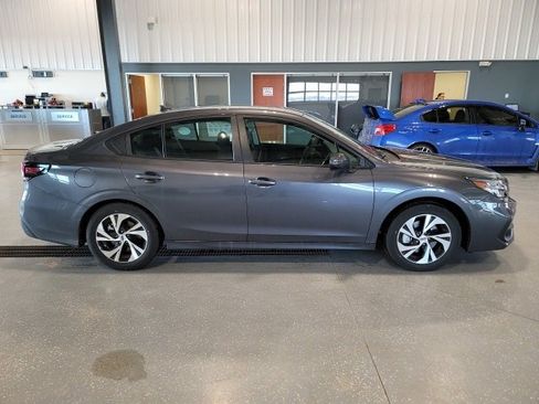 Used 2025 Subaru Legacy Premium image 8