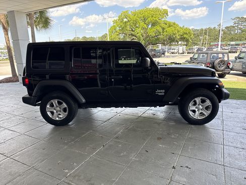 Used 2020 Jeep Wrangler Unlimited Sport S AWD/4WD image 11