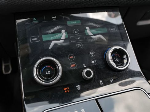 Used 2018 Land Rover Range Rover Velar R-Dynamic SE image 26