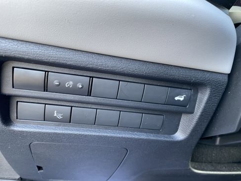 Used 2023 Mitsubishi Outlander SEL image 26