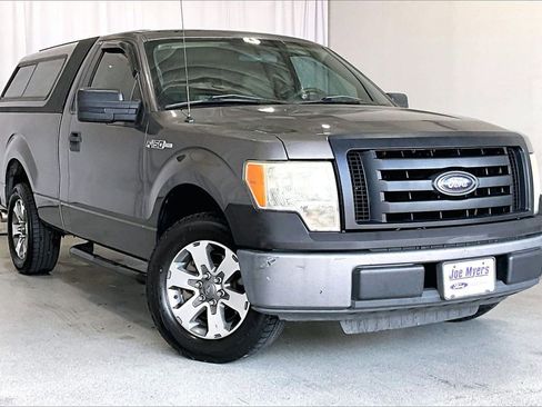 Used 2010 Ford F150 XL image 1