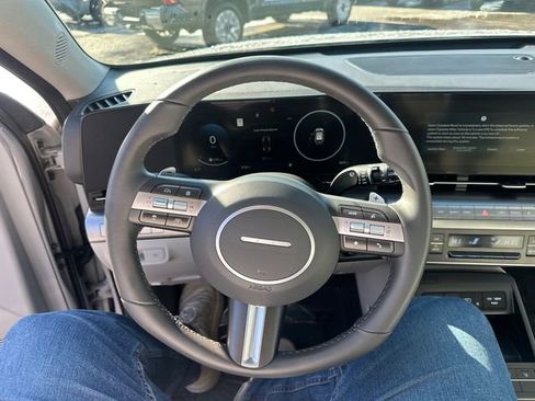 Used 2025 Hyundai Kona SEL AWD/4WD image 29