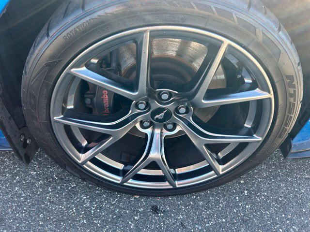 Used 2019 Ford Mustang GT Premium w/ Performance Package - Level 2 RWD image 9