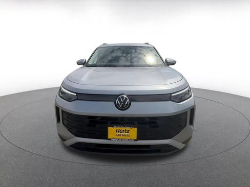 Used 2026 Volkswagen Tiguan SE AWD/4WD image 4