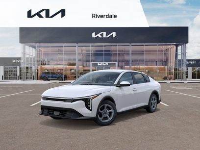 New 2025 Kia K4 LXS