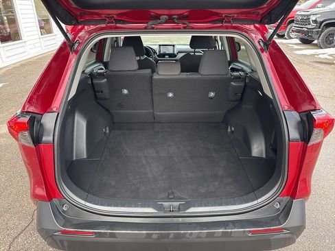 Used 2024 Toyota RAV4 LE image 10