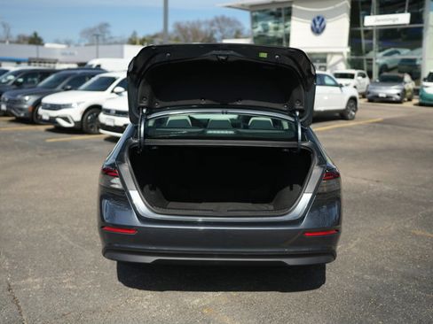 Used 2023 Honda Accord EX image 7