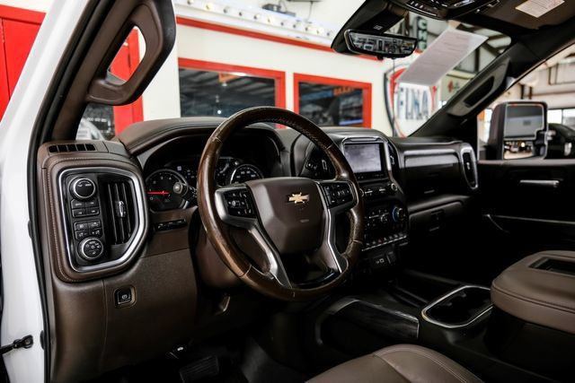 Used 2020 Chevrolet Silverado 2500 LTZ w/ LTZ Premium Package AWD/4WD image 5