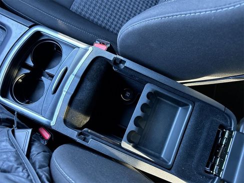 Used 2021 Dodge Charger R/T w/ Navigation & Travel Group image 21