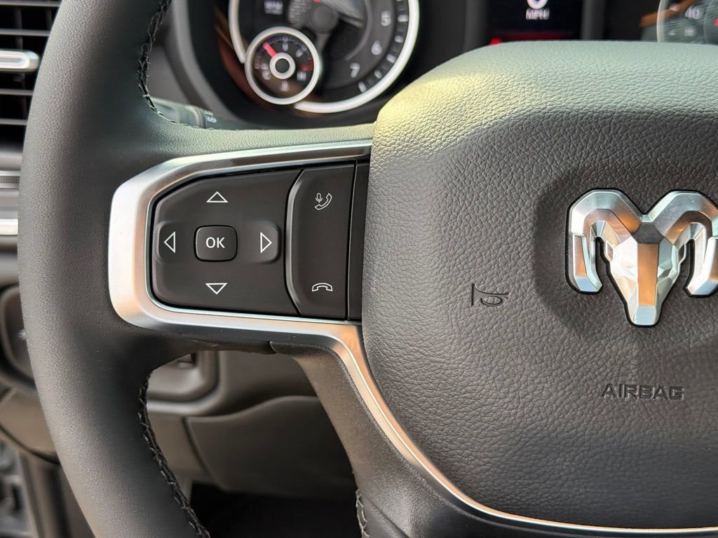 New 2027 RAM 3500 Big Horn AWD/4WD image 16