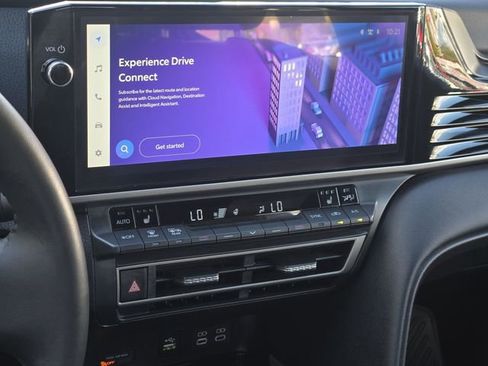 Used 2025 Toyota Camry XSE image 21