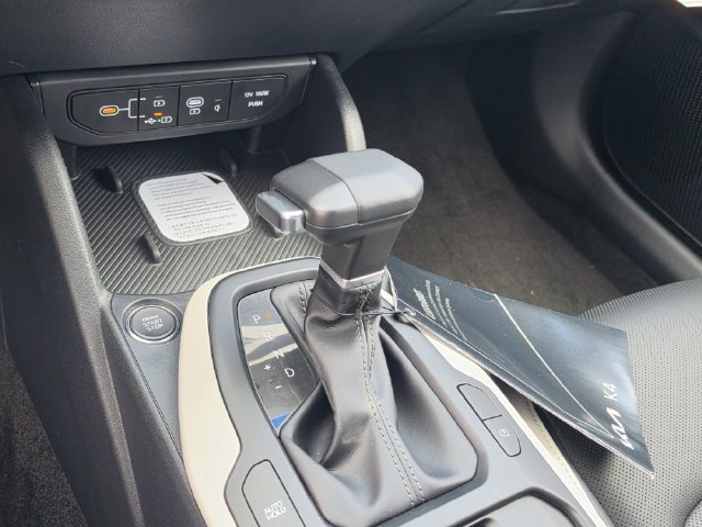 New 2026 Kia K4 GT-Line FWD image 25