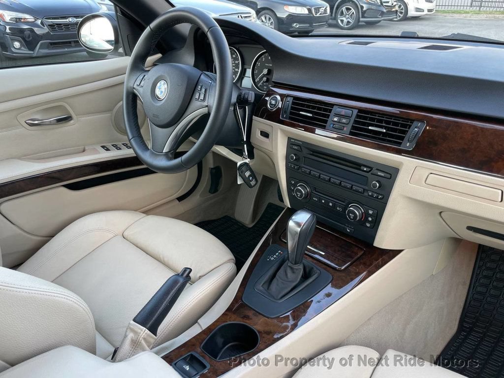 Used 2007 BMW 328i Convertible RWD image 19