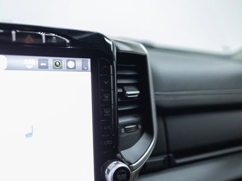 Used 2024 RAM 2500 Laramie image 29