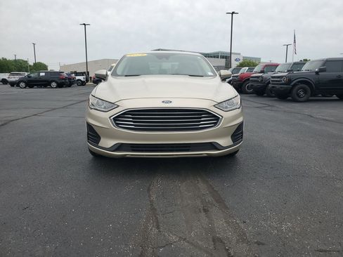 Used 2019 Ford Fusion SE FWD image 6