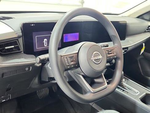 Certified 2026 Nissan Kicks SV FWD image 10
