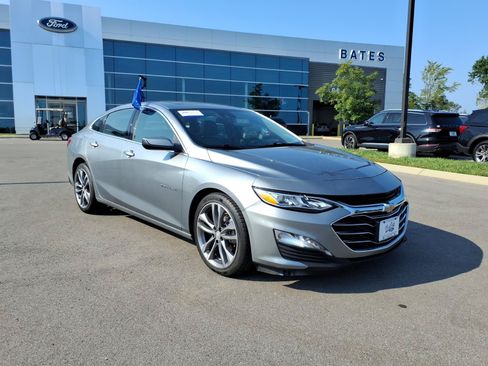 Used 2024 Chevrolet Malibu LT FWD image 1