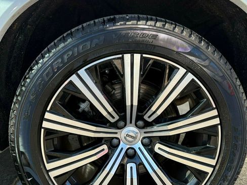 Used 2024 Volvo XC90 B5 Core w/ Protection Package Premier image 35