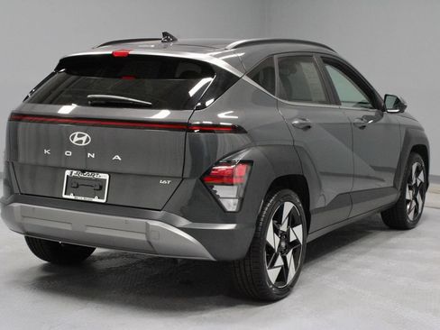 Used 2024 Hyundai Kona Limited FWD image 12
