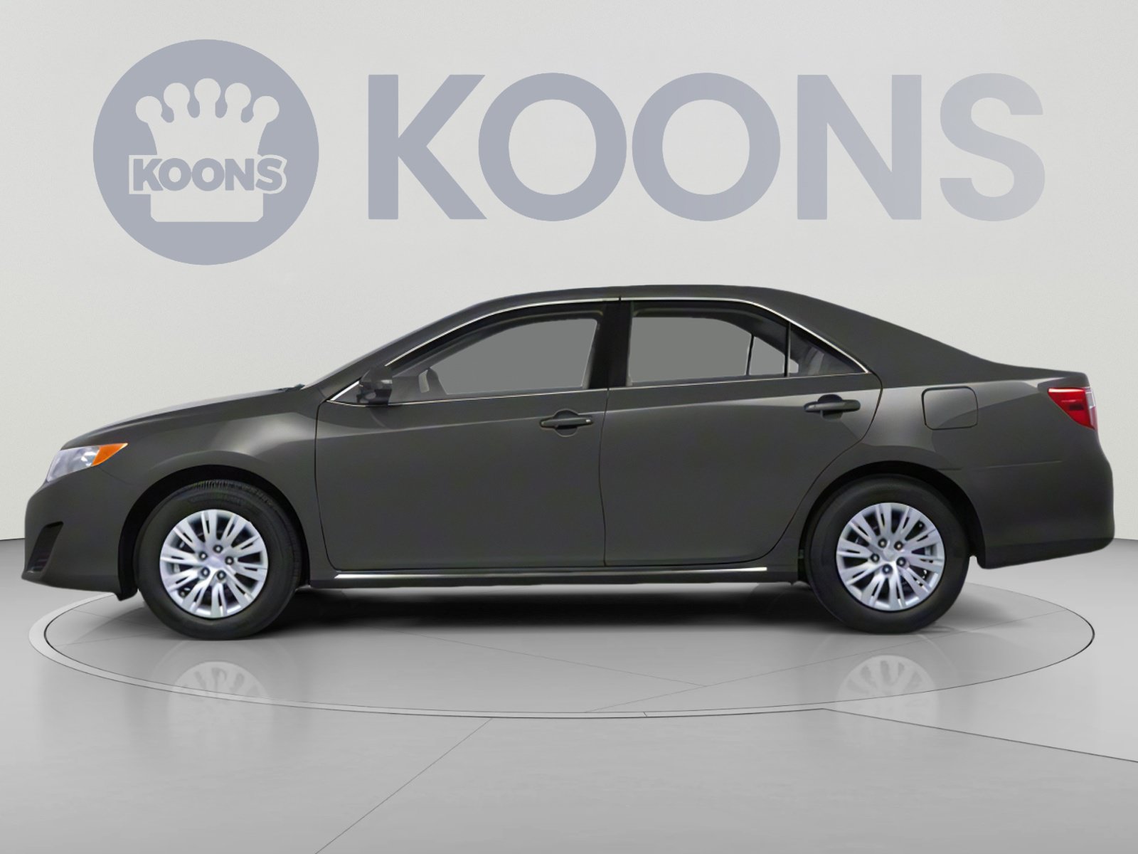 Used 2012 Toyota Camry SE FWD image 4