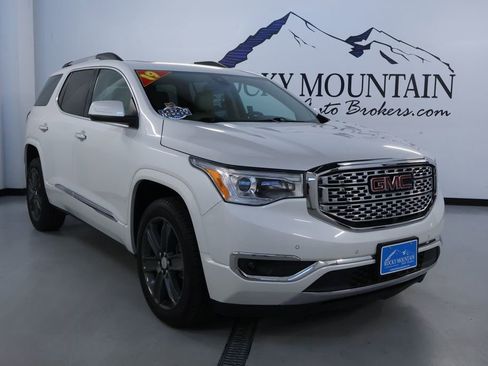 Used 2019 GMC Acadia Denali w/ Technology Package image 1