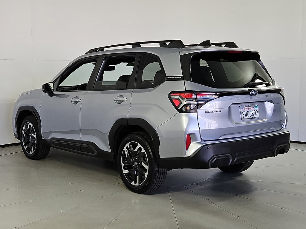 Certified 2025 Subaru Forester Limited AWD/4WD image 9