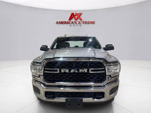 Used 2022 RAM 2500 Big Horn AWD/4WD image 9