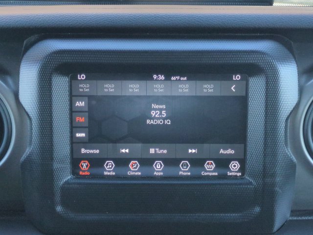 Used 2018 Jeep Wrangler Unlimited Sport S AWD/4WD image 18