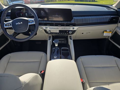 New 2025 Kia Telluride EX w/ EX Captain's Chair Package image 15