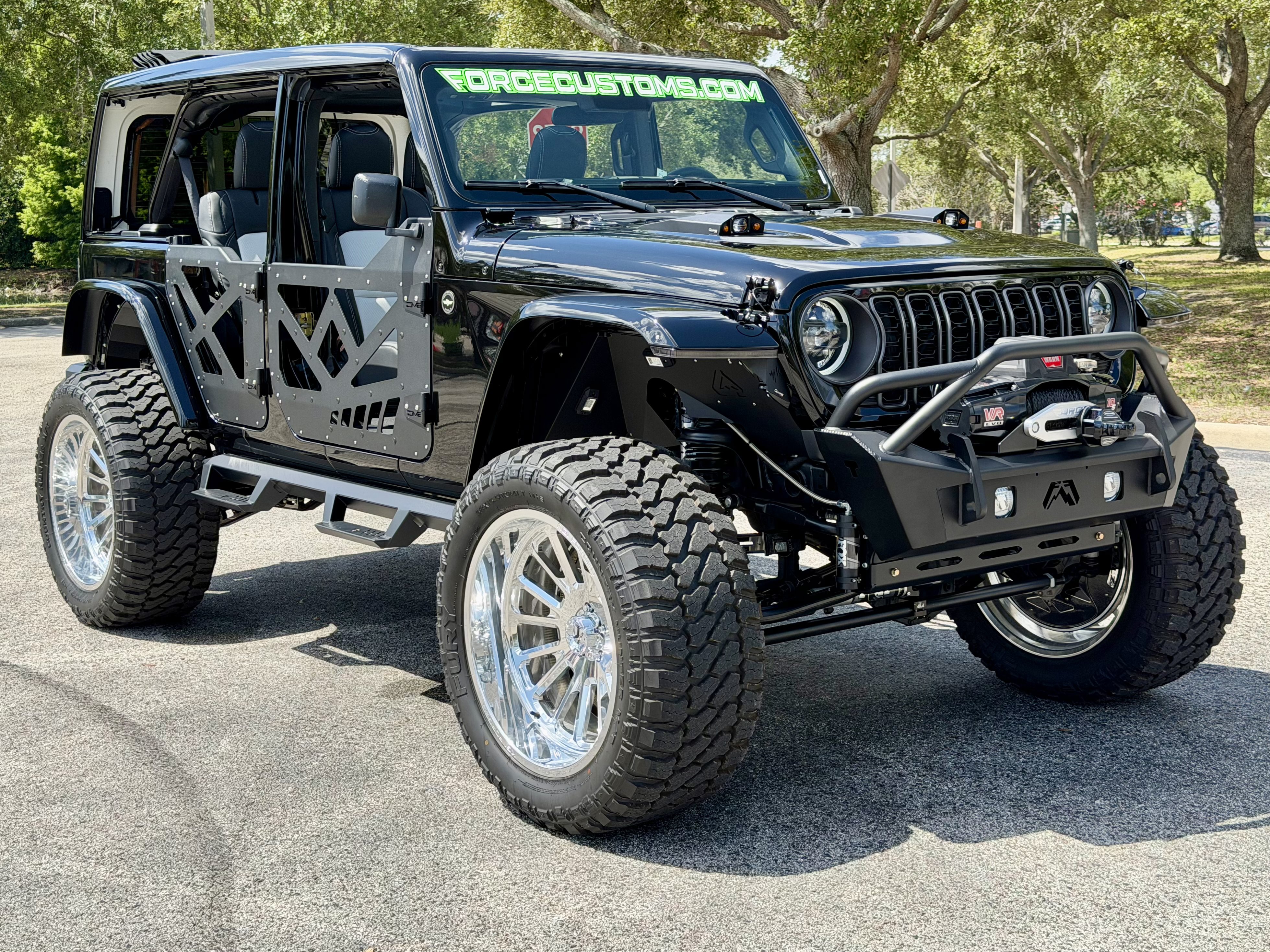 Used 2024 Jeep Wrangler Unlimited Rubicon AWD/4WD image 15