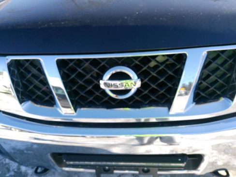 Used 2012 Nissan Titan SV w/ SV Value Truck Pkg image 28