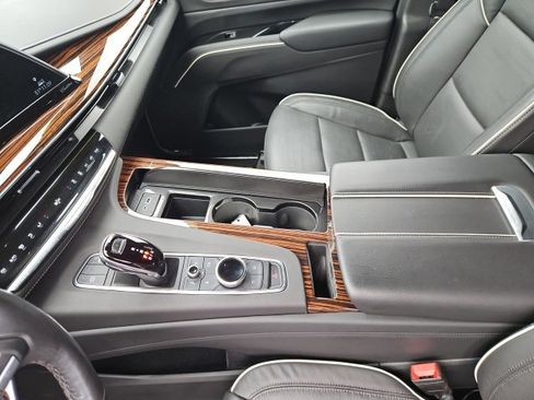 Used 2021 Cadillac Escalade Premium Luxury image 28