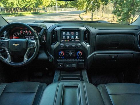 Used 2021 Chevrolet Silverado 2500 LTZ AWD/4WD image 17