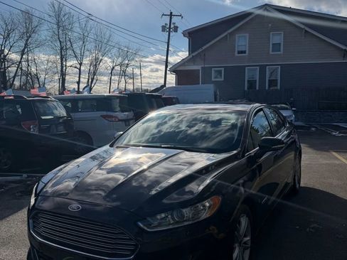 Used 2015 Ford Fusion Titanium image 3