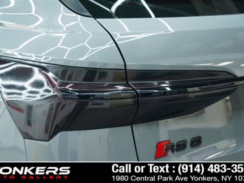 Used 2022 Audi RS 6 image 56
