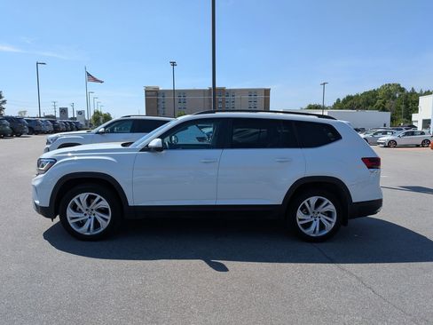 Used 2023 Volkswagen Atlas SE w/ Panoramic Sunroof Package image 6
