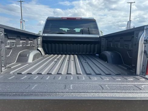 New 2026 Chevrolet Silverado 2500 Custom w/ Custom Value Package AWD/4WD image 10