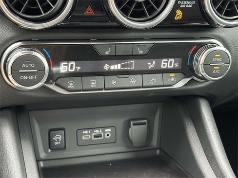 New 2025 Nissan Sentra SR w/ Trunk Package image 21