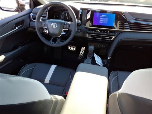 New 2026 Toyota Camry SE image 8