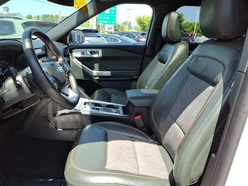 Used 2022 Ford Explorer Timberline w/ Timberline Technology Package AWD/4WD image 10