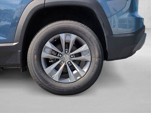 New 2026 Chevrolet Equinox LT w/ Safety and Technology Package FWD image 10