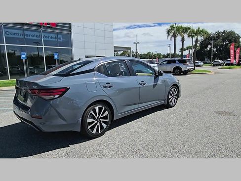 Used 2024 Nissan Sentra SV w/ SV Premium Package FWD image 34