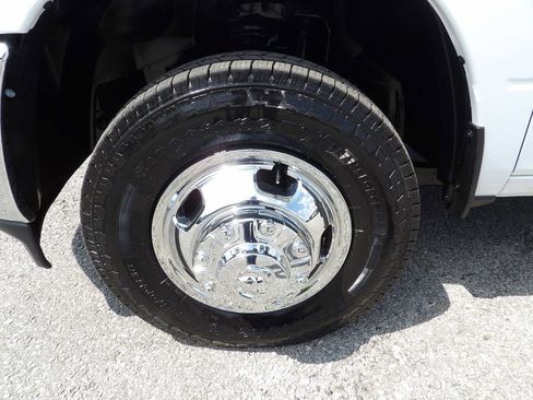Used 2024 RAM 3500 SLT w/ Quick Order Package 2YG SLT AWD/4WD image 48