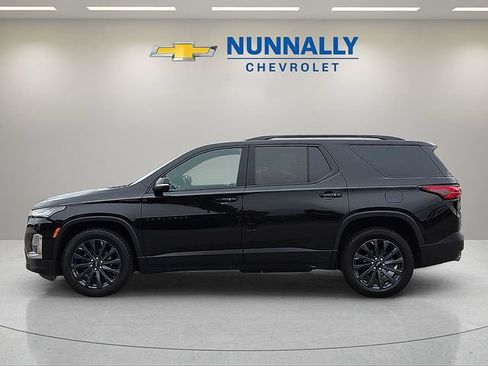 Used 2023 Chevrolet Traverse RS w/ LPO, Floor Liner Package AWD/4WD image 2
