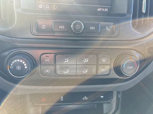 Used 2022 Chevrolet Colorado W/T w/ Custom Special Edition image 29