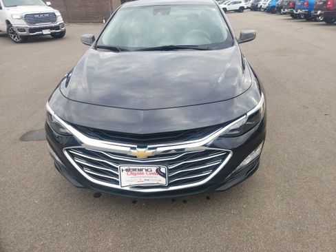 Used 2023 Chevrolet Malibu LT image 3