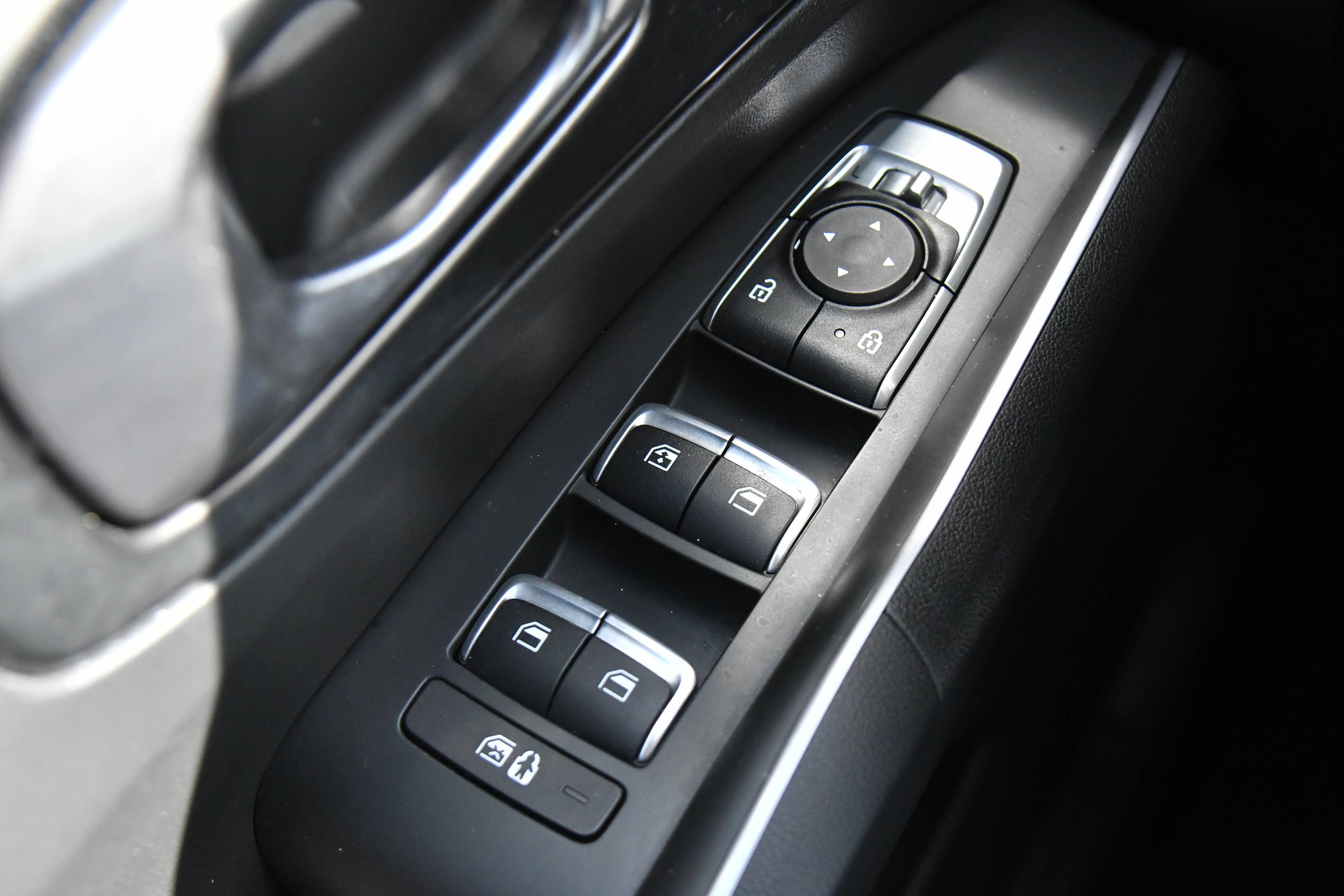 Used 2023 Kia Sorento EX FWD image 36