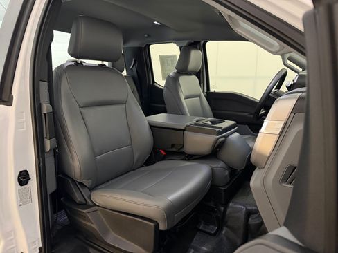 Used 2023 Ford F350 XL w/ 360-Degree Camera Package AWD/4WD image 24