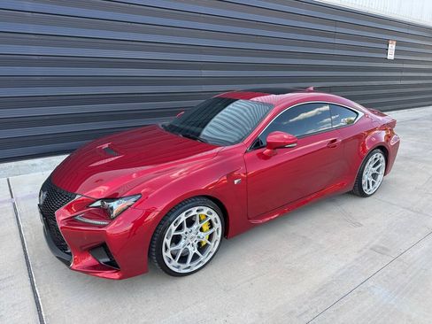Used 2017 Lexus RC F w/ Premium Package RWD image 2