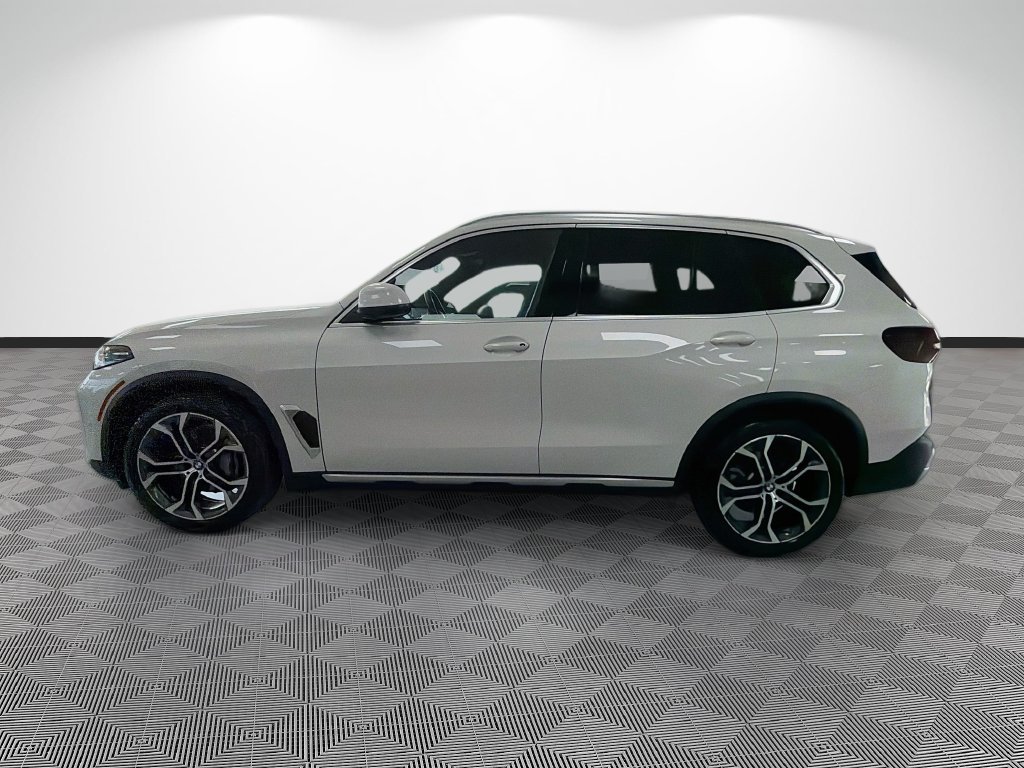 Used 2026 BMW X5 xDrive40i AWD/4WD image 4